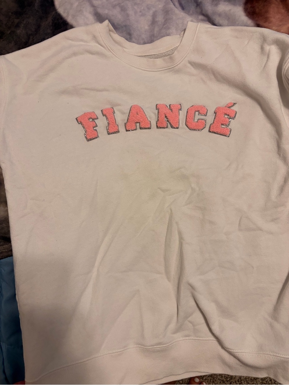 Fiancé Pink Lettering White Sweatshirt